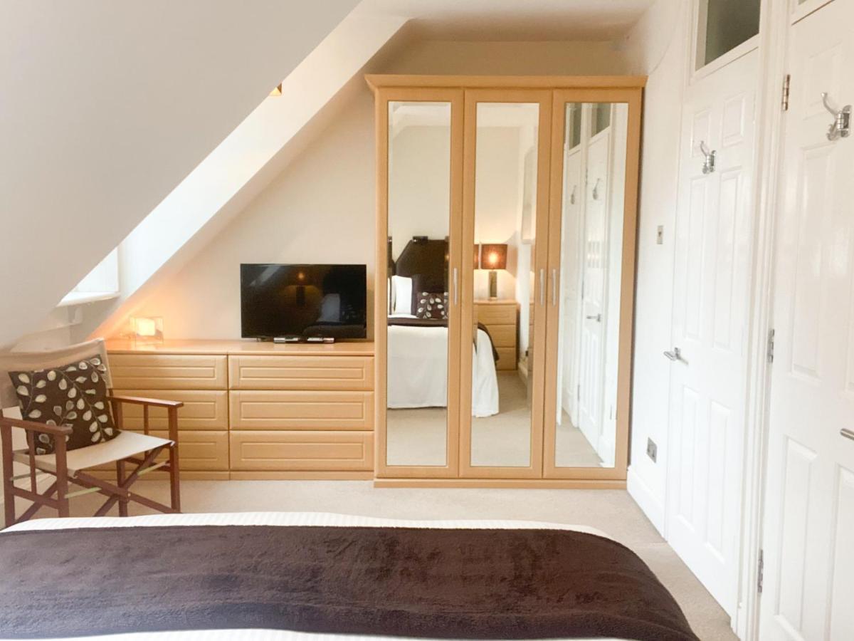 The Quay - Old Town Poole B&B - Great Location - Secure Free Parking Exterior photo